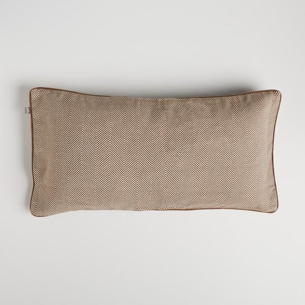 Tyynynp&auml;&auml;llinen Catron