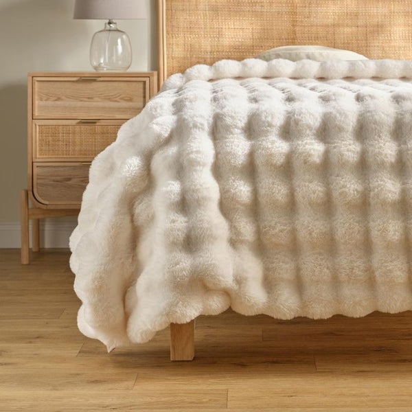 P&auml;iv&auml;peitto Bares ecru 180x200cm